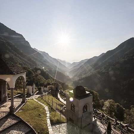 Palazzo Gamboni Swiss Historic Hotel Comologno Екстер'єр фото