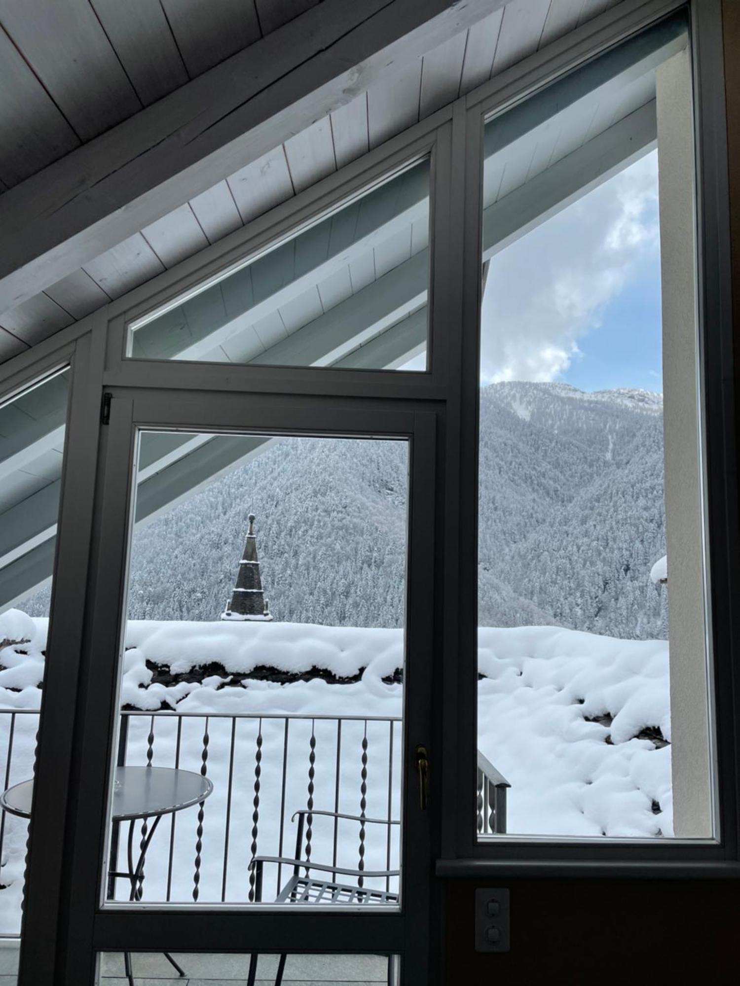 Palazzo Gamboni Swiss Historic Hotel Comologno Екстер'єр фото