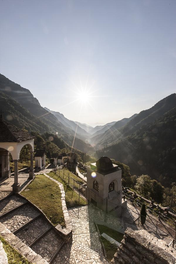 Palazzo Gamboni Swiss Historic Hotel Comologno Екстер'єр фото