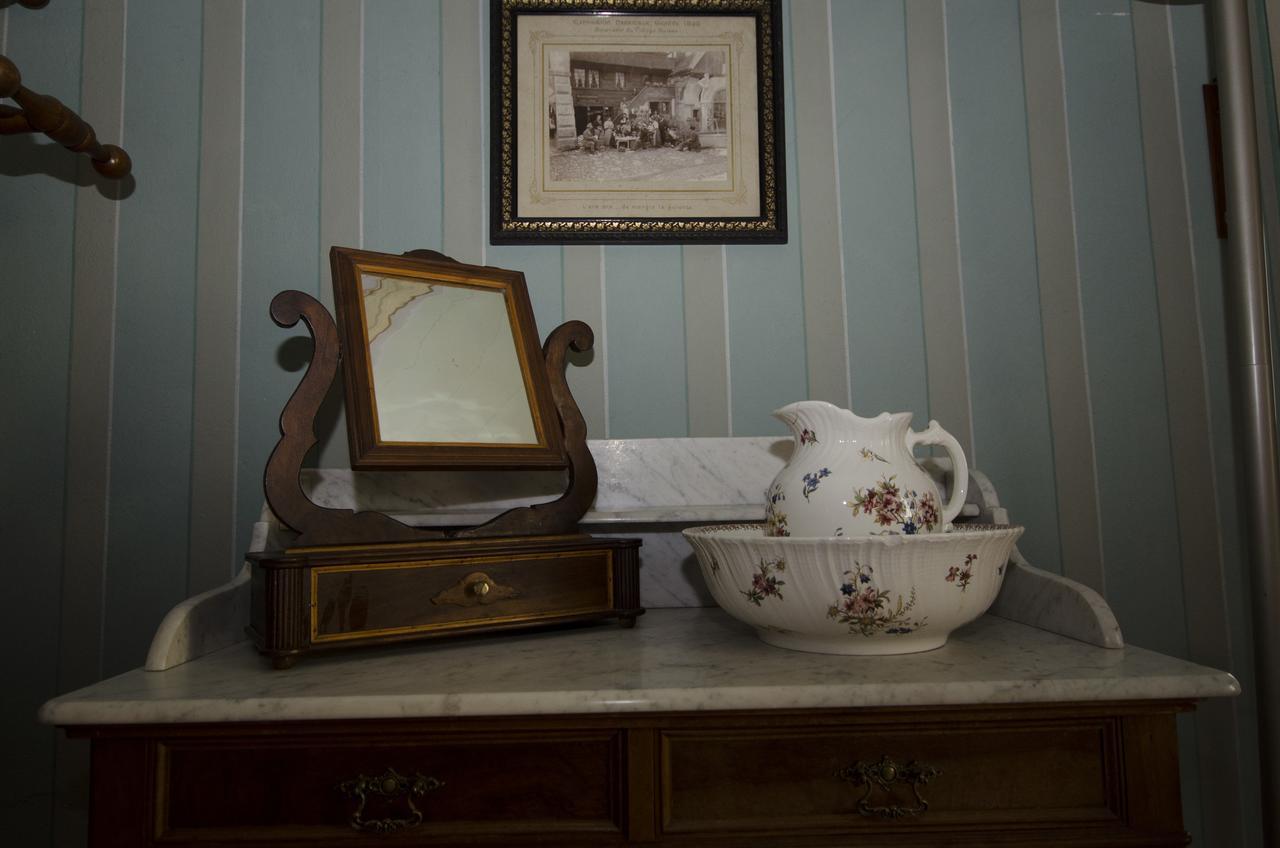 Palazzo Gamboni Swiss Historic Hotel Comologno Екстер'єр фото