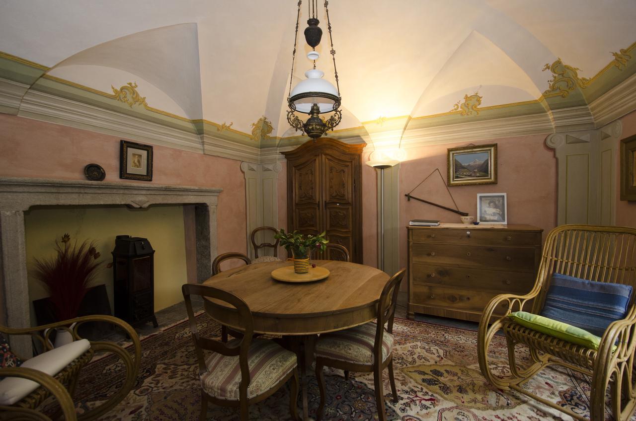Palazzo Gamboni Swiss Historic Hotel Comologno Екстер'єр фото