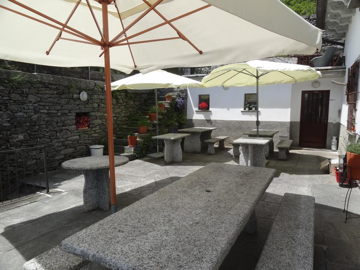 Palazzo Gamboni Swiss Historic Hotel Comologno Екстер'єр фото