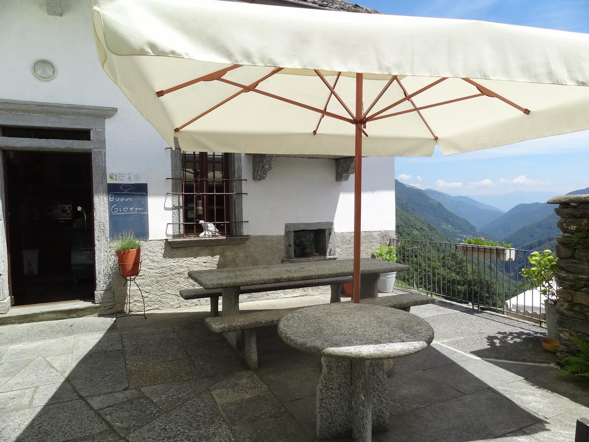 Palazzo Gamboni Swiss Historic Hotel Comologno Екстер'єр фото